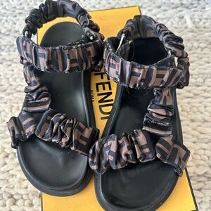 FENDI logo sport sandal